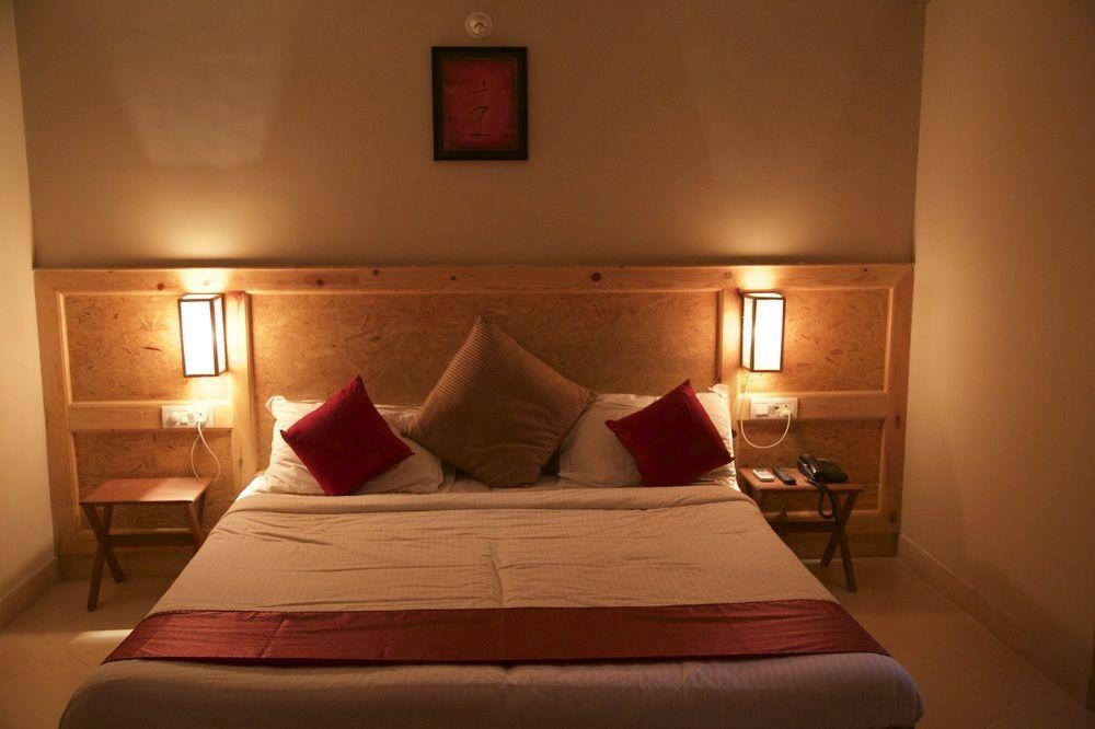 Fabhotel The Adore Palace Bombay Eksteriør billede